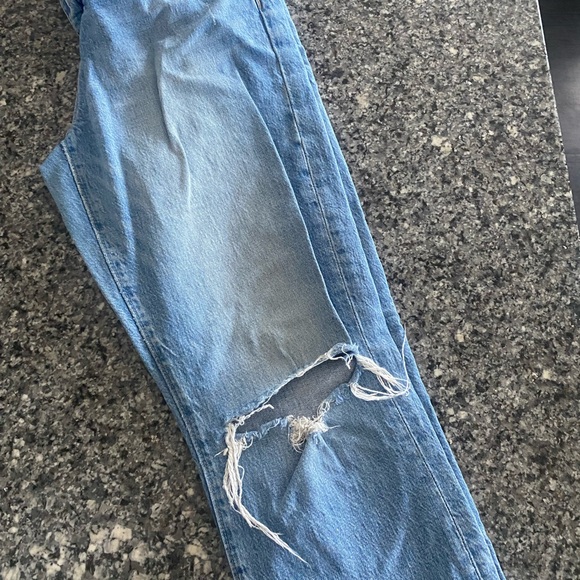 The Loft distressed kick crop jeans in size 27/4, light wash. - Picture 2 of 5